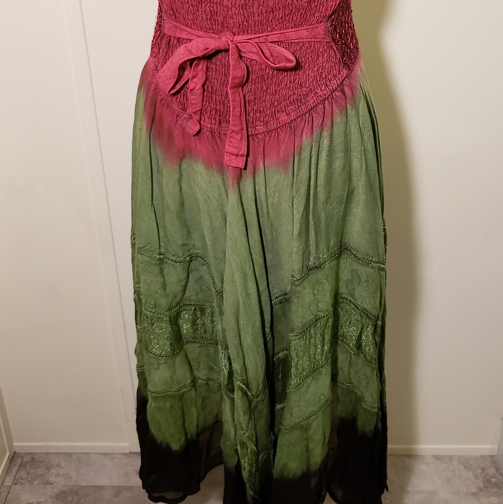 Dress - Picture 3 of 4
